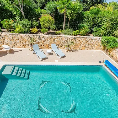Casa Rosa At Boavista * Lagos
