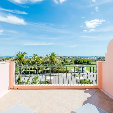 Casa Rosa At Boavista Villa *