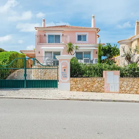 Casa Rosa At Boavista Villa Lagos