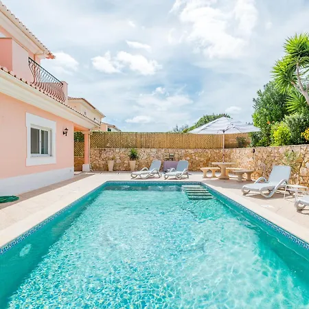 Villa Casa Rosa At Boavista