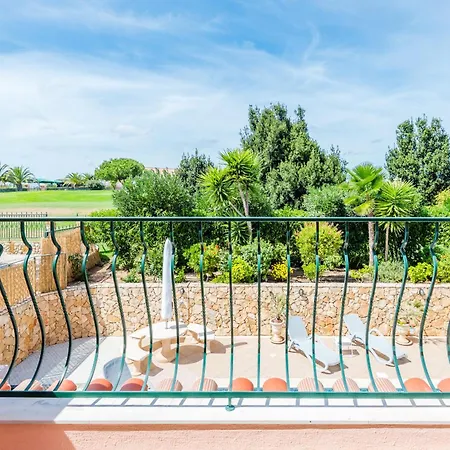 Villa Casa Rosa At Boavista